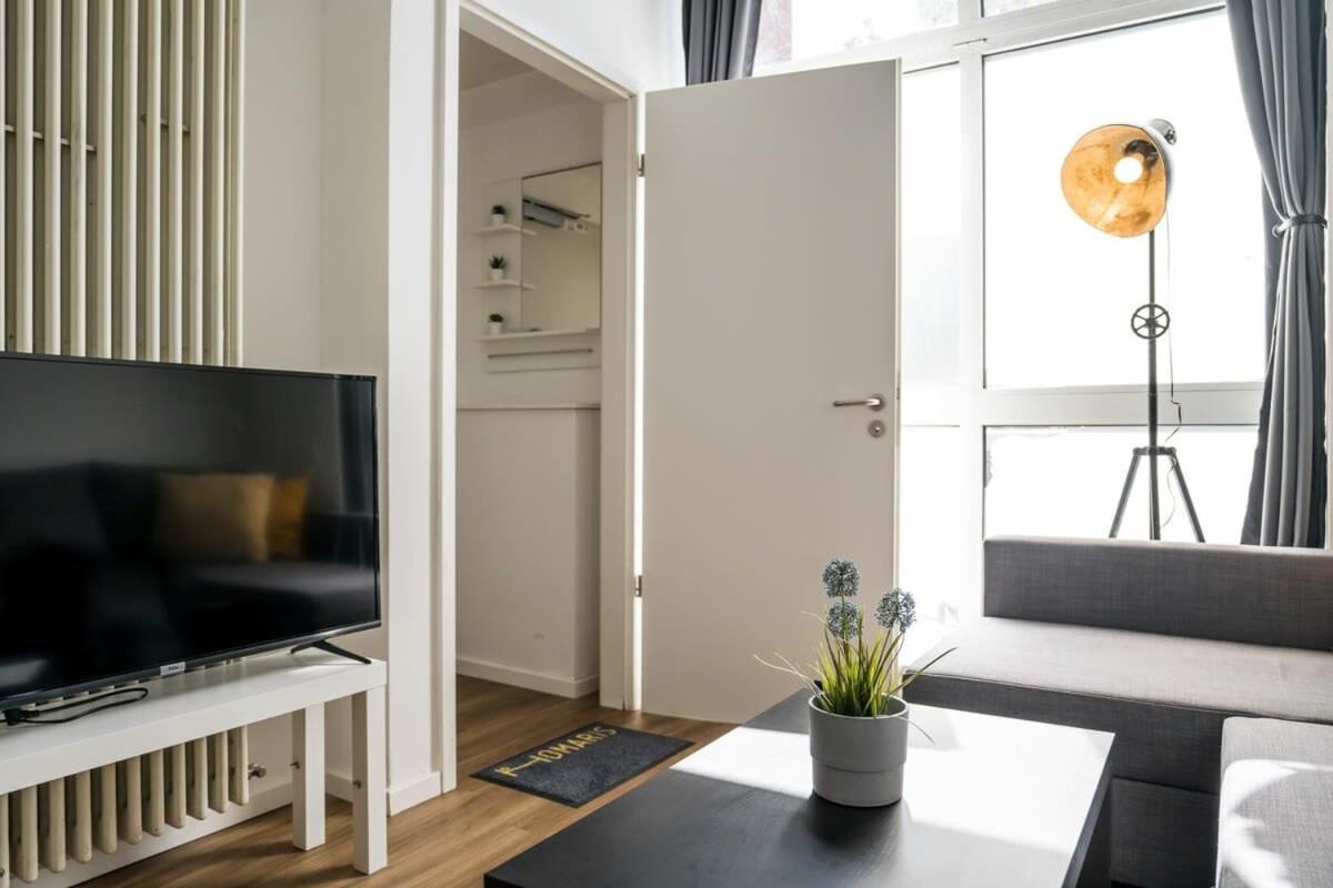 Industrial Loft In Berlin Mitteアパートメント エクステリア 写真