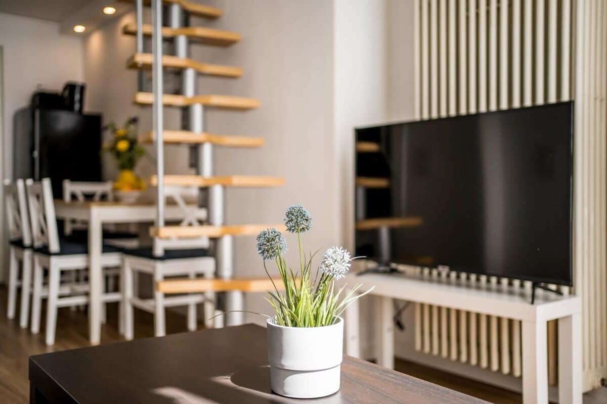 Industrial Loft In Berlin Mitteアパートメント エクステリア 写真
